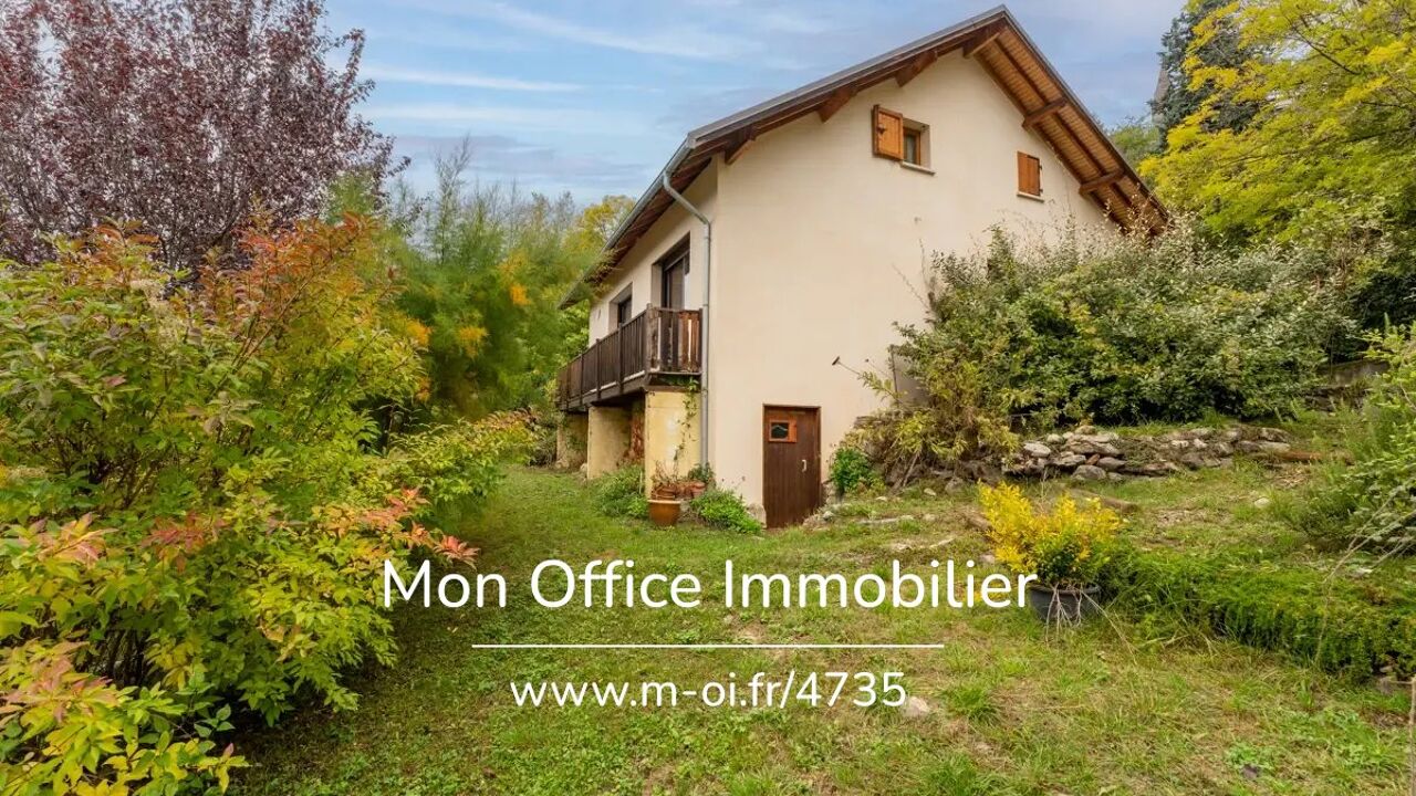 maison 4 pièces 110 m2 à vendre à Châteauroux-les-Alpes (05380)