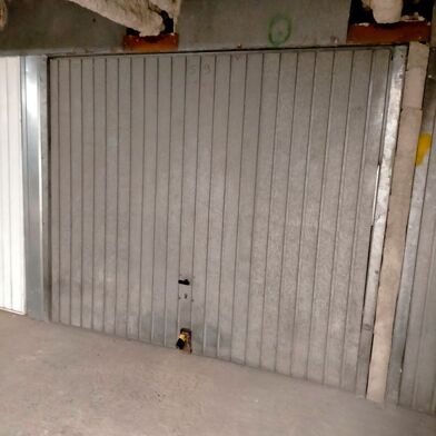 Garage  19000 €