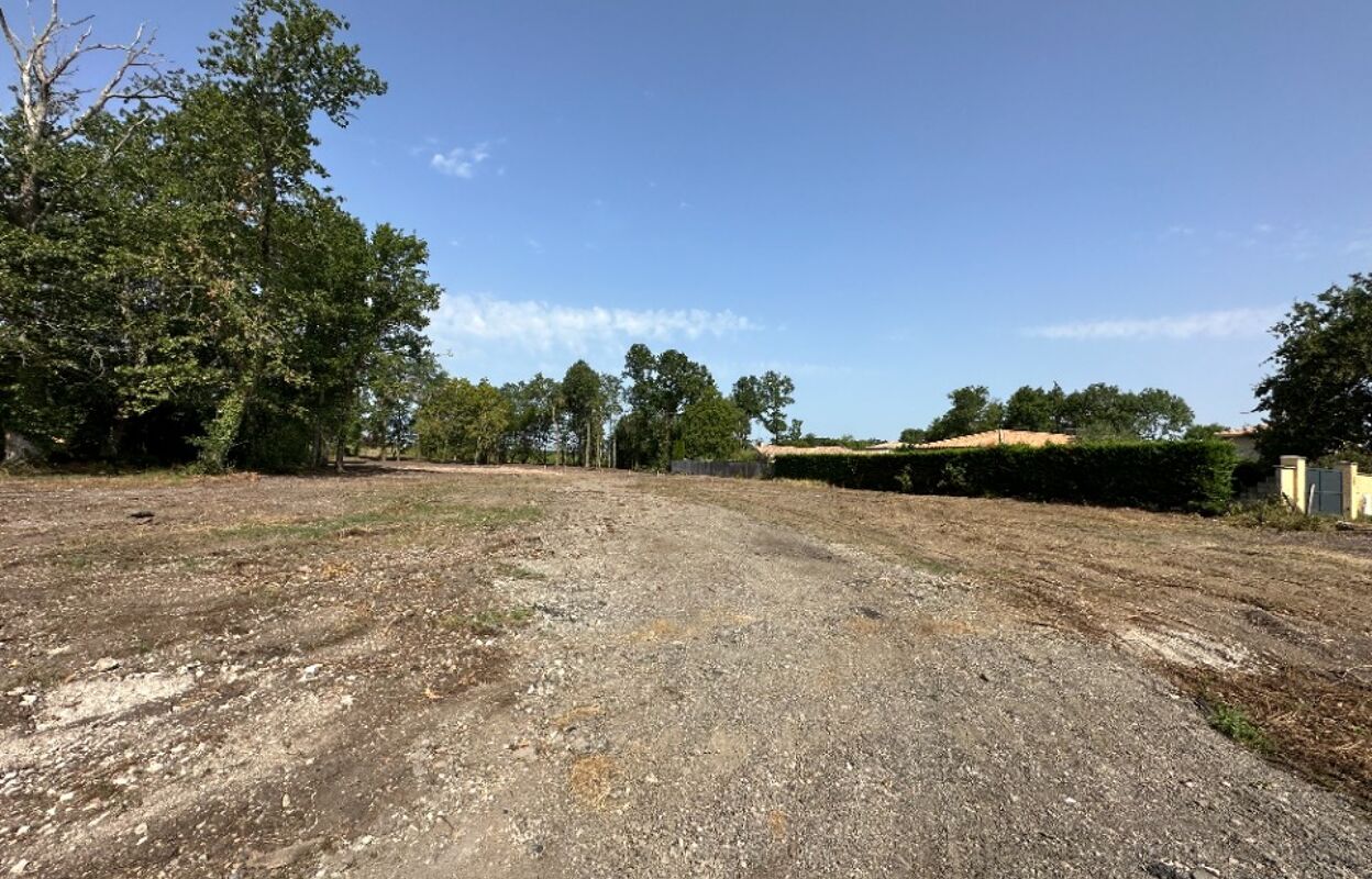 terrain  pièces 350 m2 à vendre à Léognan (33850)