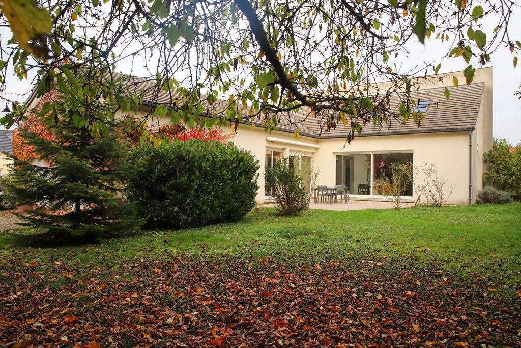 Villa / Maison 9 pièces  à vendre Champigny 51370