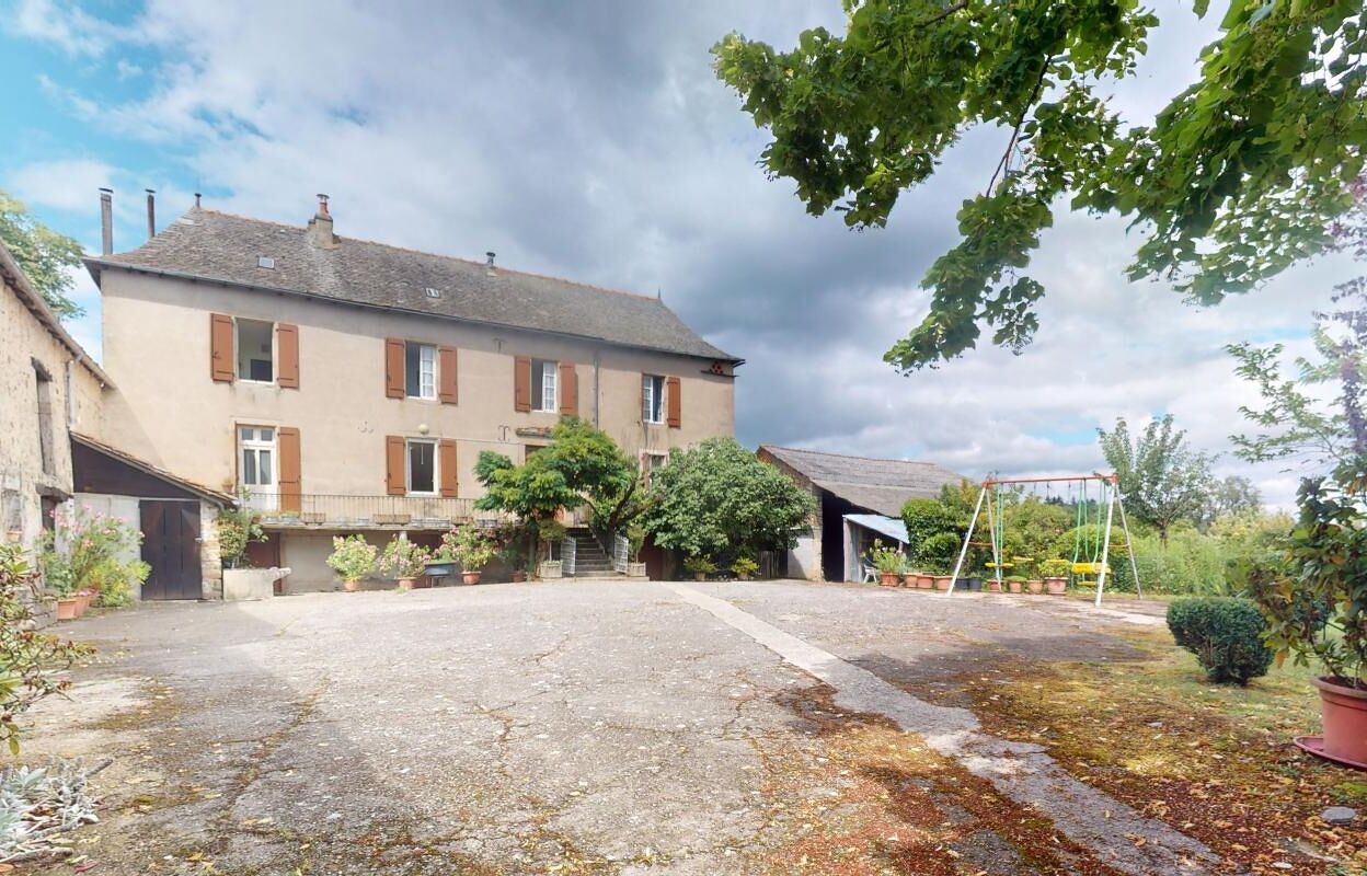 maison 6 pièces 161 m2 à vendre à La Salvetat-Peyralès (12440)