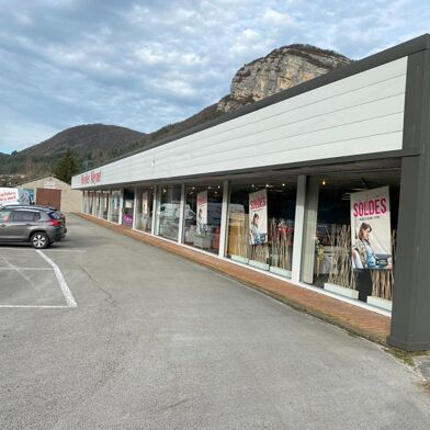 Commerce 3 pièces 430000 €