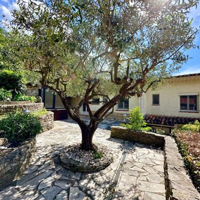 Maison 4 pièces 240000 €