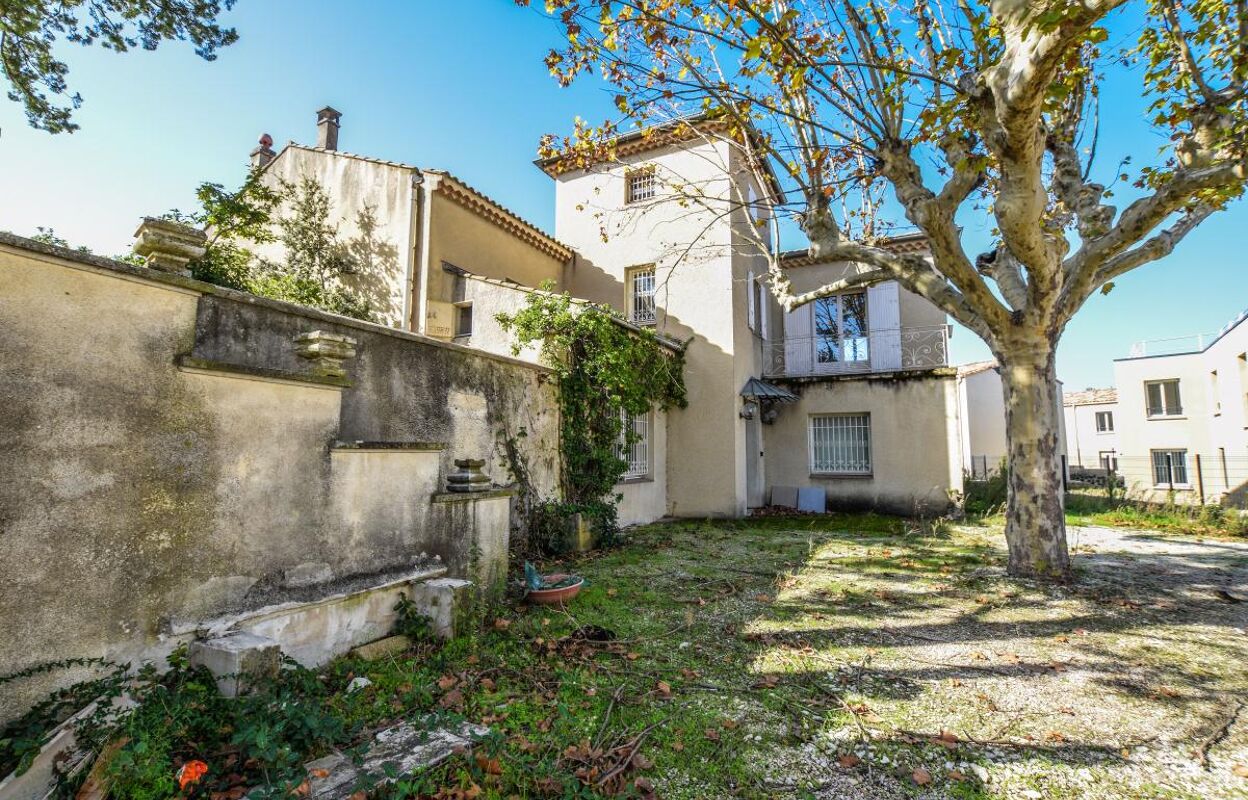 maison 6 pièces 314 m2 à vendre à Rochefort-du-Gard (30650)