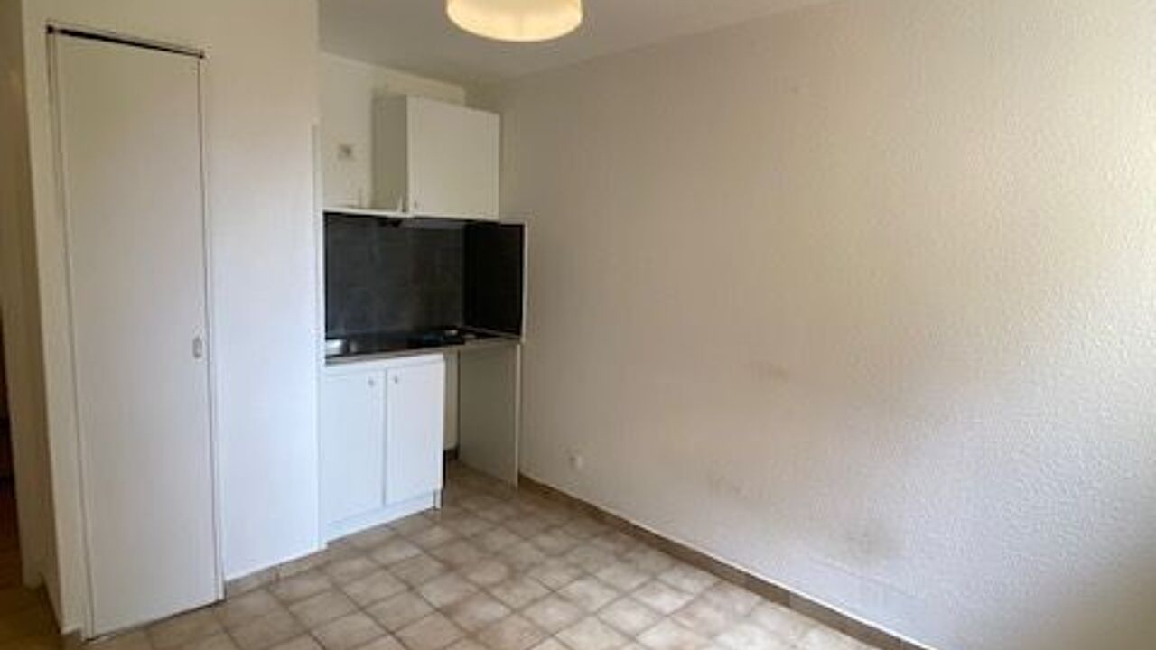 appartement 1 pièces 15 m2 à louer à La Seyne-sur-Mer (83500)