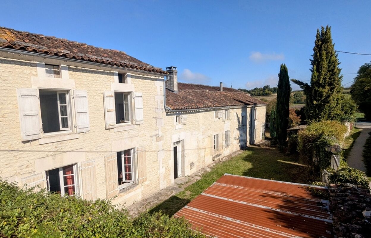 maison 7 pièces 233 m2 à vendre à Segonzac (16130)