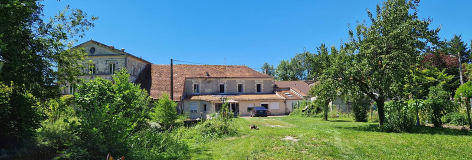 Maison 8 Pièces 260 m² à vendre à Aujac (17770)