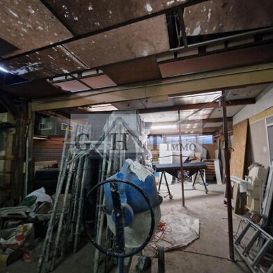 Local industriel  390000 €