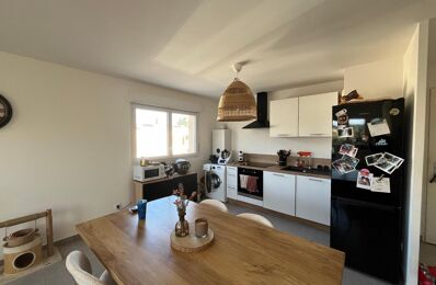 location appartement 772 € CC /mois à proximité de Bédarrides (84370)