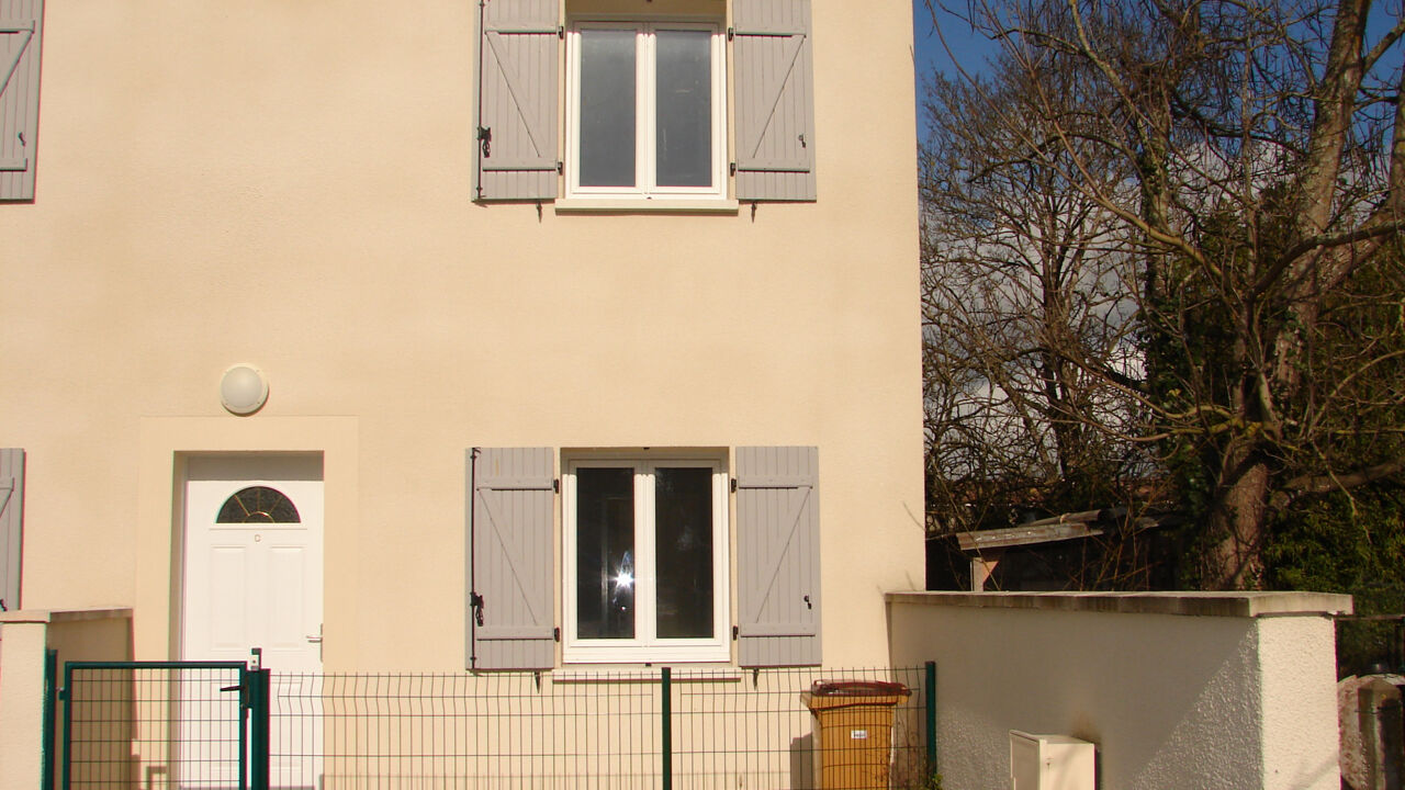 maison 3 pièces 75 m2 à louer à Izon (33450)