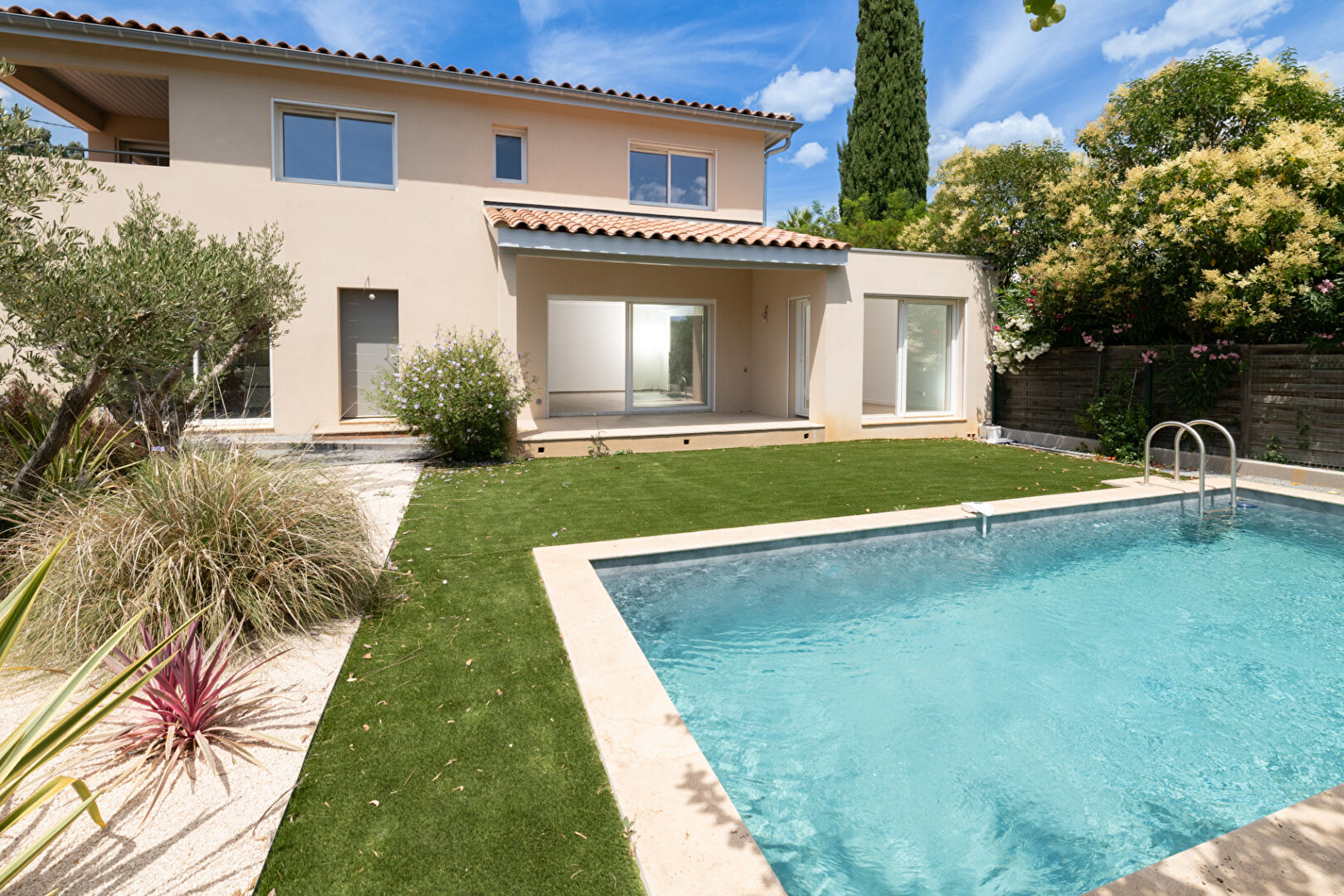 Hyères Maison 7 pièces 143 m²