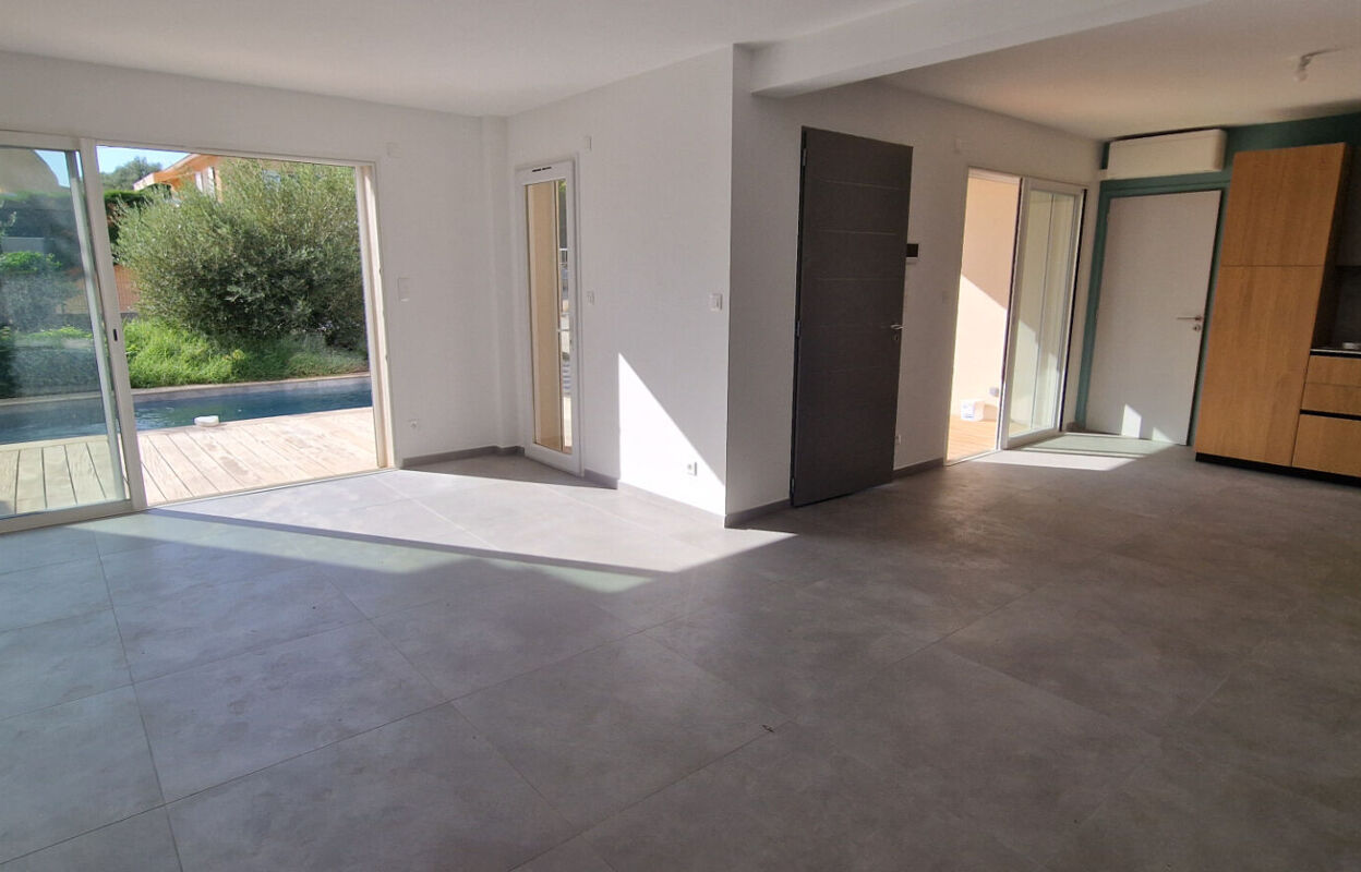 maison 7 pièces 138 m2 à vendre à Hyères (83400)