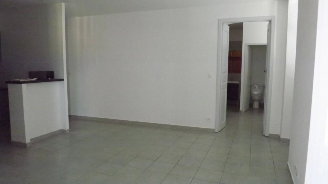 appartement 3 pièces 59 m2 à louer à Saint-Florent (20217)