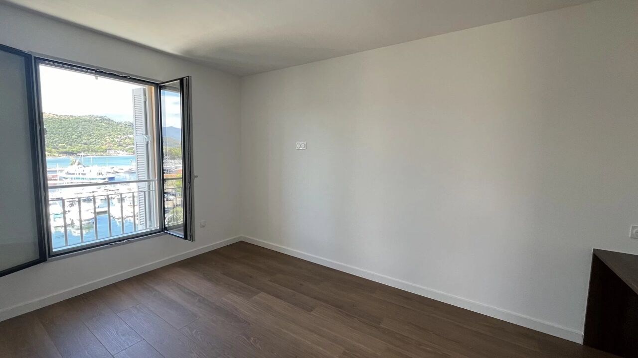 appartement 4 pièces 84 m2 à louer à Saint-Florent (20217)