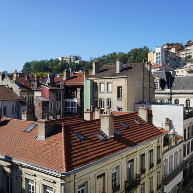 Appartement 5 pièces 210000 €