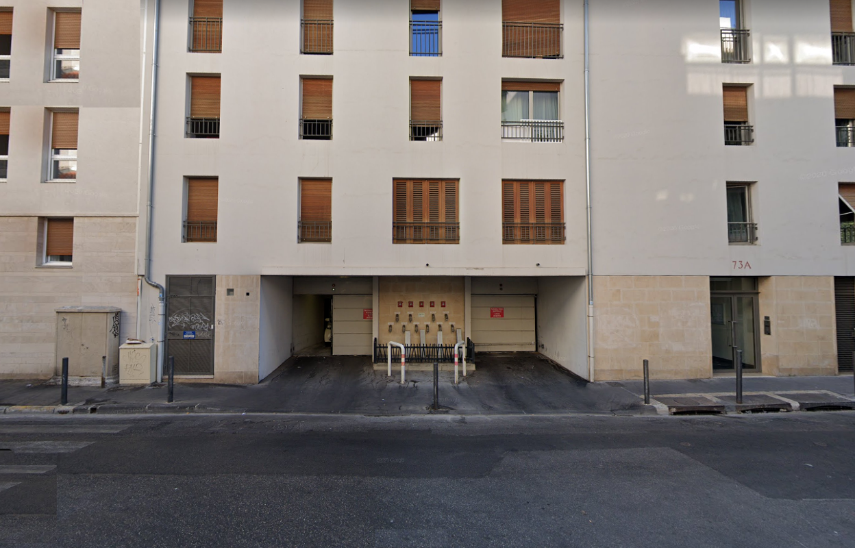 garage  pièces 12 m2 à louer à Marseille 5 (13005)