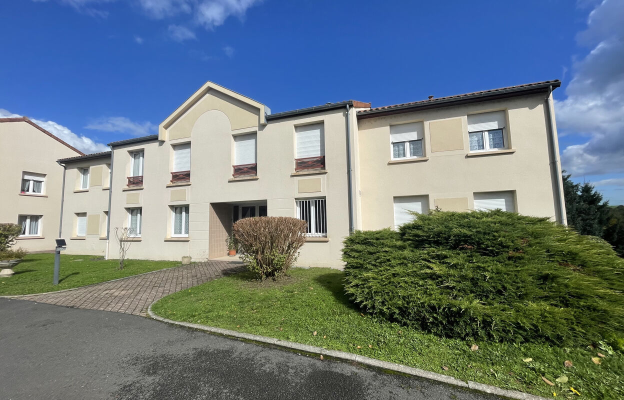 appartement 2 pièces 48 m2 à vendre à Saint-Léonard-de-Noblat (87400)