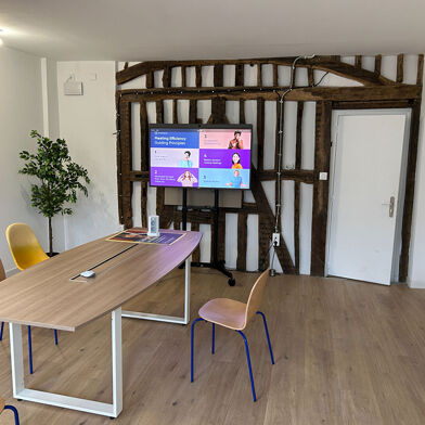 Bureau 360 m²