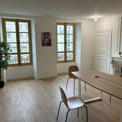 Bureau 120 m²