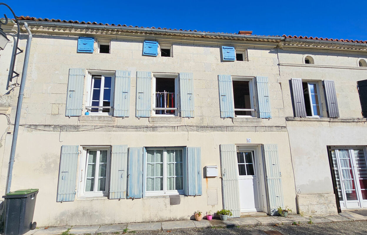 maison 6 pièces 131 m2 à vendre à Saint-Georges-des-Coteaux (17810)