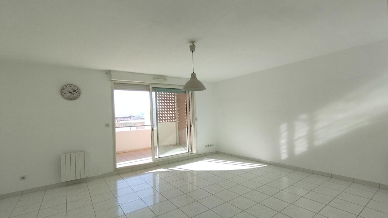 appartement 4 pièces 92 m2 à louer à Marseille 8 (13008)