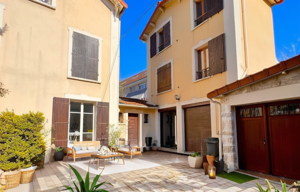 maison 7 pièces 185 m2 à vendre à Bagneux (92220)