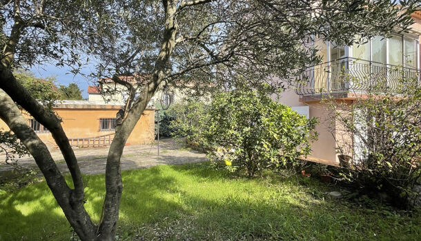 Villa / Maison 6 pièces  à vendre Garde (La) 83130