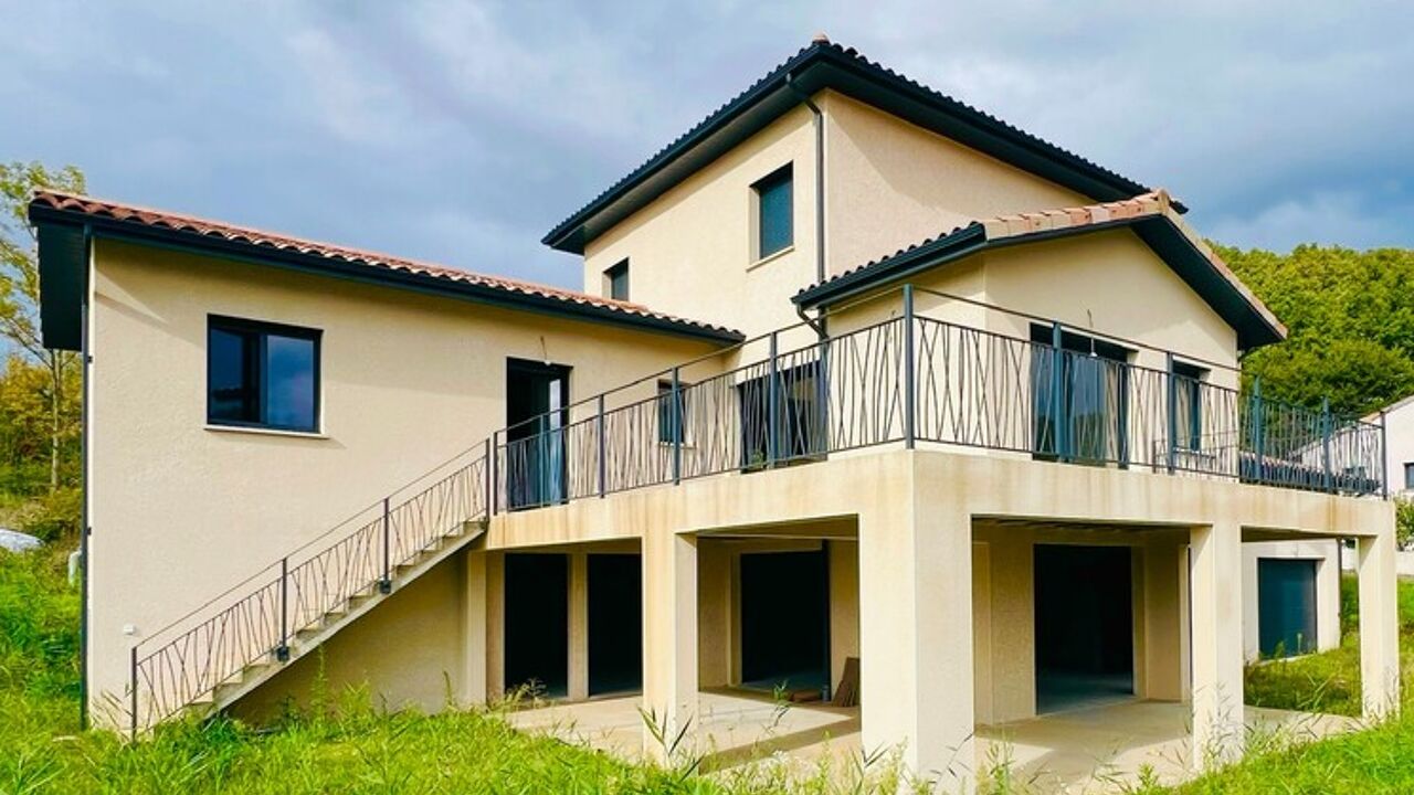 maison 8 pièces 156 m2 à vendre à Beauregard-Baret (26300)