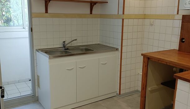 Appartement 2 pièces  à louer Salon-de-Provence 13300