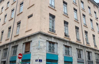 Quartier d' AINAY. Mûrs commerciaux libres — photo du bien