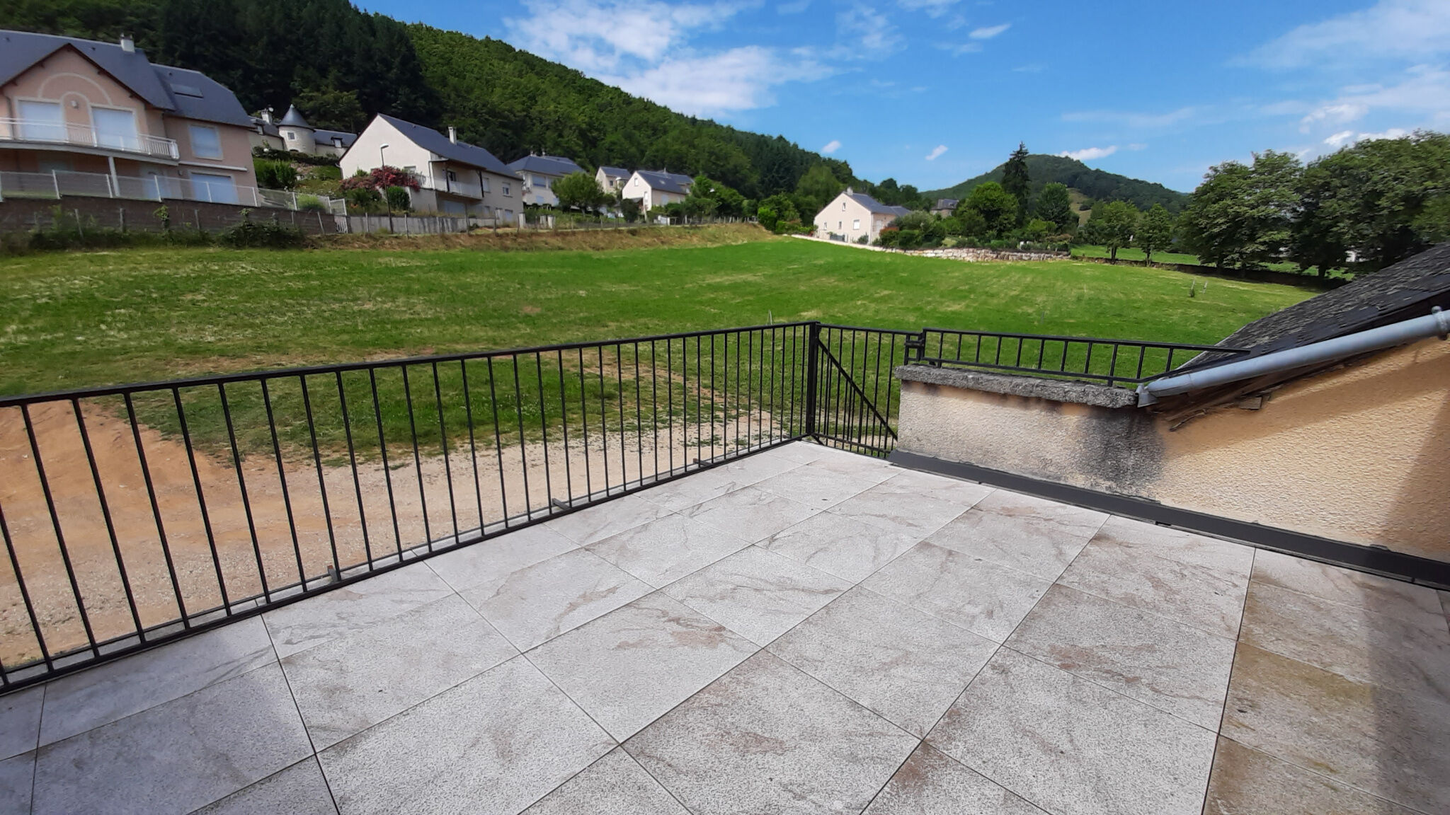 Appartement 2 pièces  à louer Saint-Geniez-d'Olt et d'Aubrac 12130