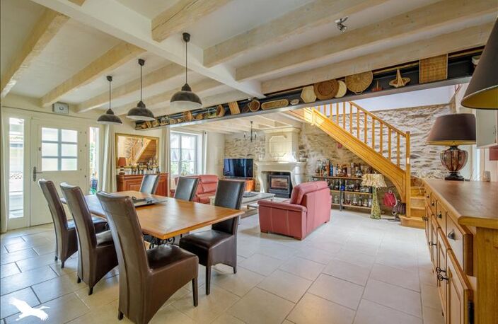 Contemporaine de 6 pièces principales — photo 2