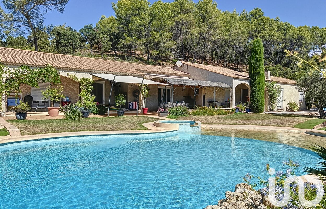 maison 7 pièces 220 m2 à vendre à Pierrefeu-du-Var (83390)