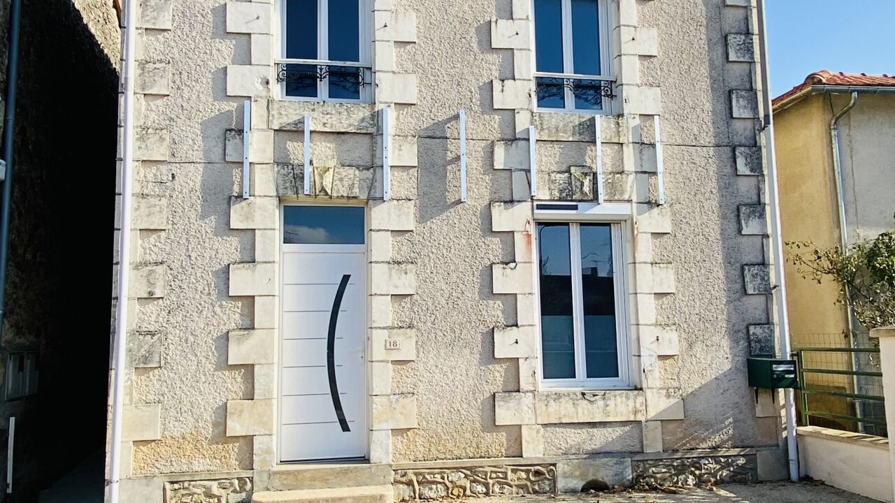 maison 4 pièces 108 m2 à vendre à Nieuil-l'Espoir (86340)