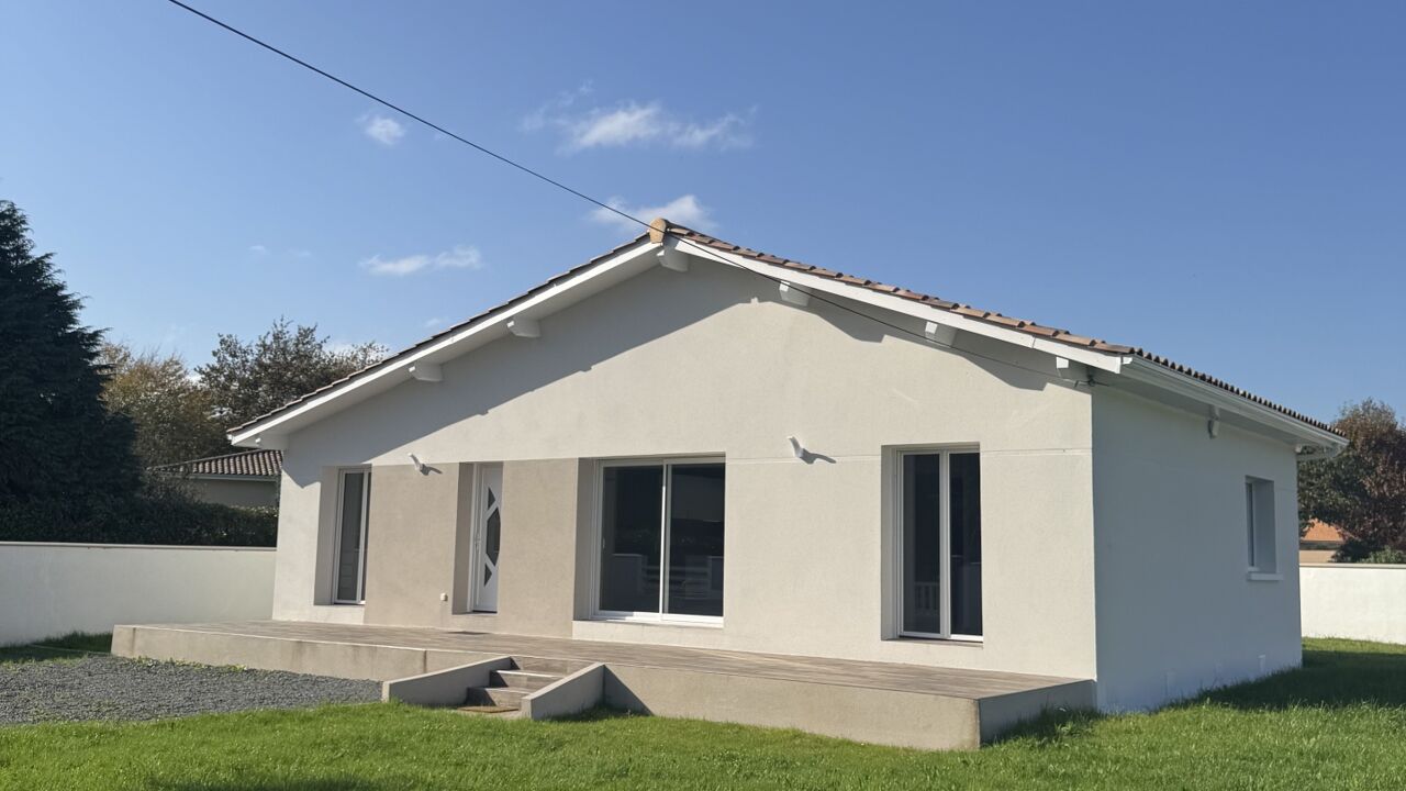 maison 4 pièces 85 m2 à vendre à Le Pian-Médoc (33290)