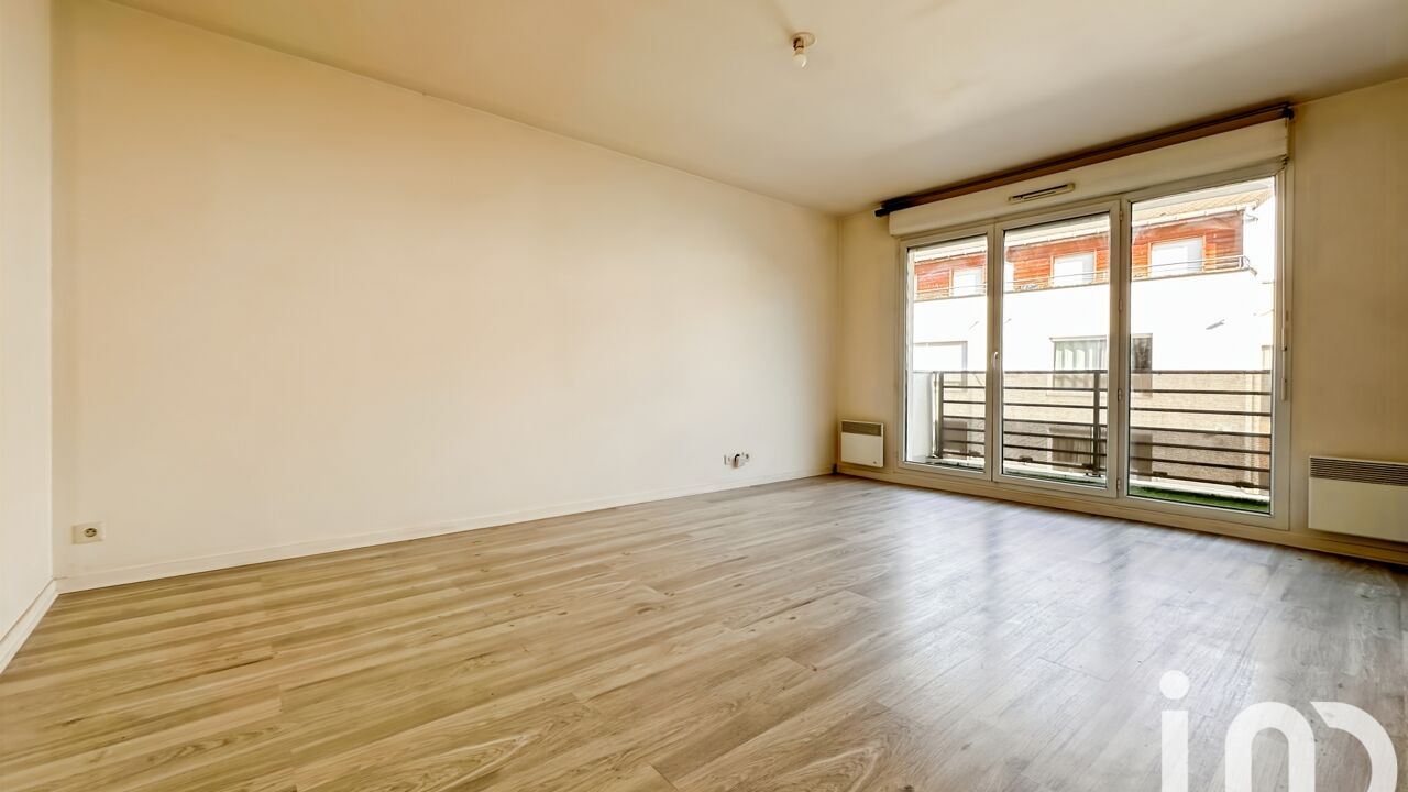 appartement 2 pièces 43 m2 à vendre à Chelles (77500)