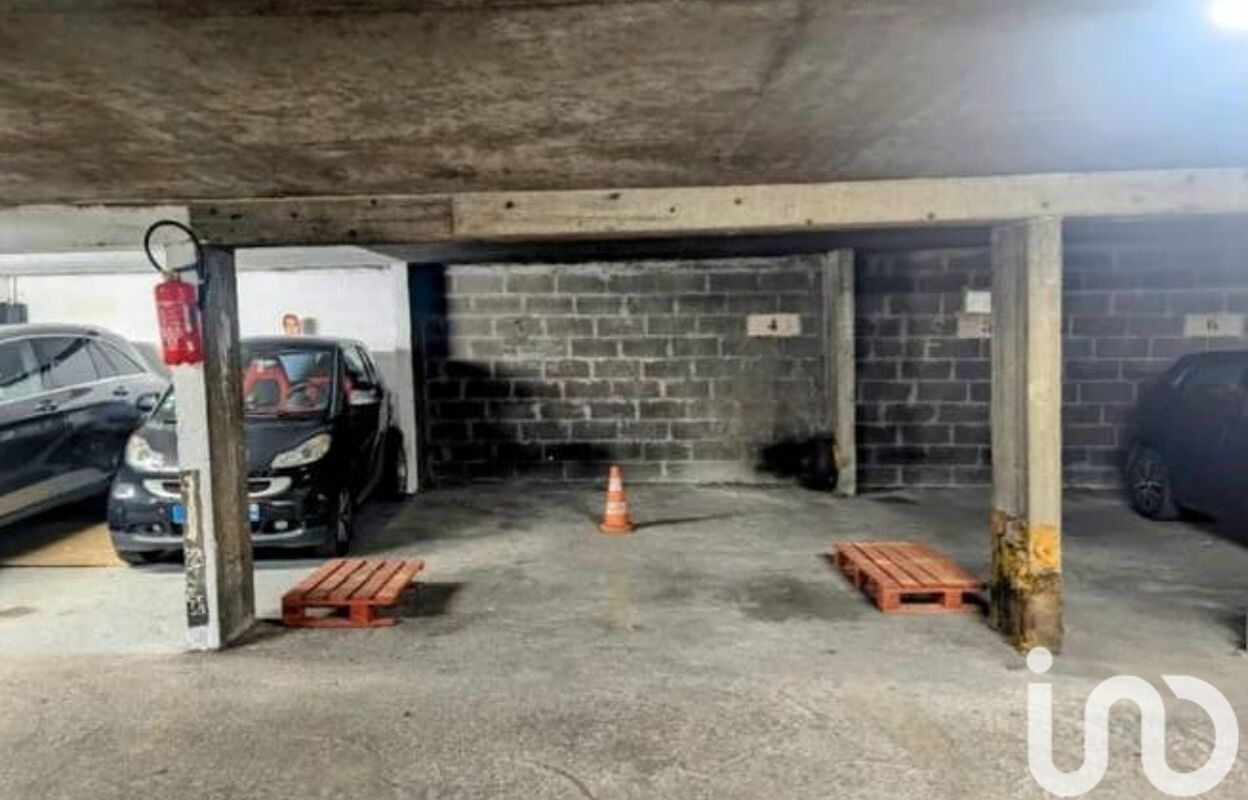 garage  pièces 18 m2 à vendre à Paris 12 (75012)