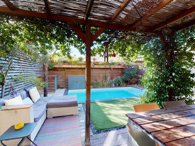 MAISON JARDIN PISCINE MODULE BOIS SAUNA EXTÉRIEUR — photo du bien