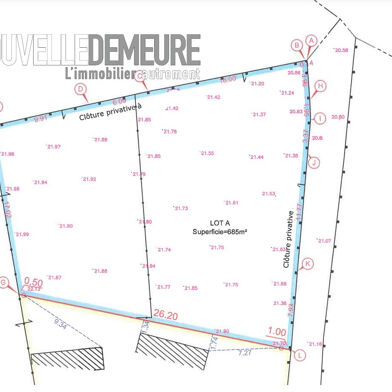 Terrain 685 m²