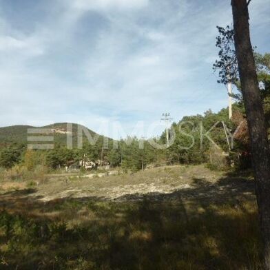 Terrain 4700 m²