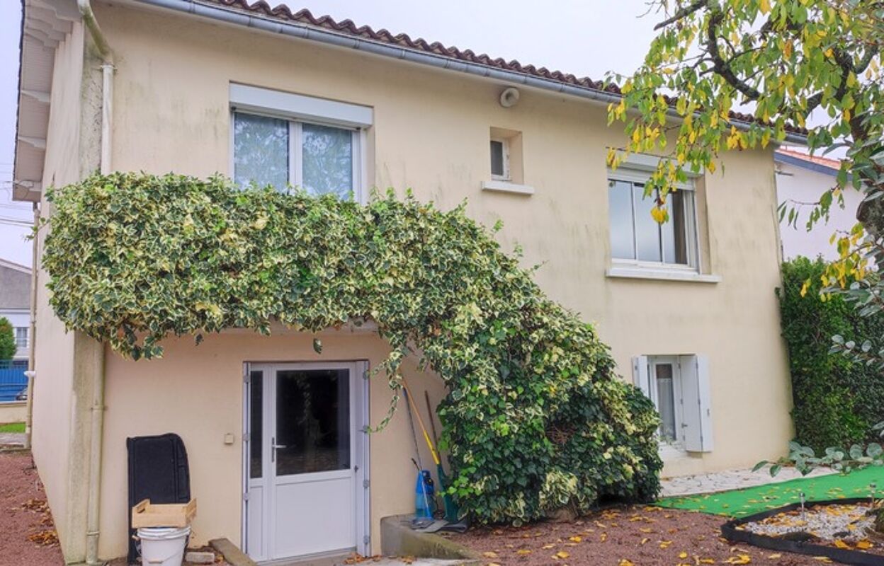 maison 4 pièces 103 m2 à vendre à Bressuire (79300)