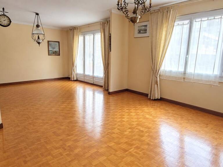 Appartement À Vendre — photo 1