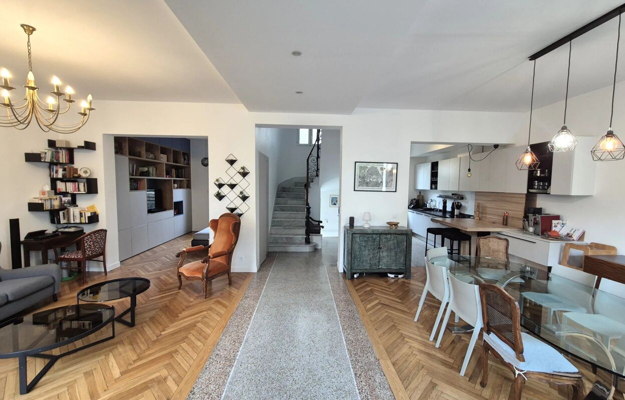 maison 6 pièces 179 m2 à vendre à Nice (06100)