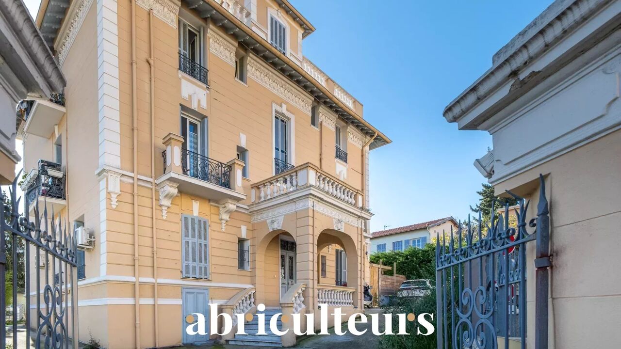 appartement 2 pièces 34 m2 à vendre à Nice (06200)