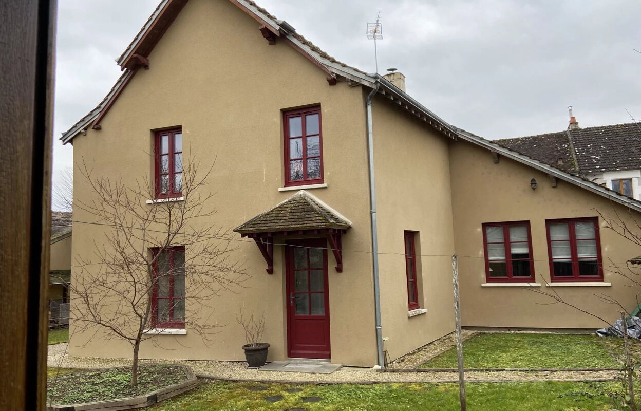 maison 6 pièces 140 m2 à vendre à Escolives-Sainte-Camille (89290)