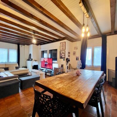 Maison 8 pièces 145 m²