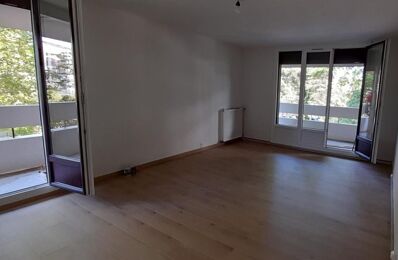 location appartement 850 € CC /mois à proximité de Gan (64290)