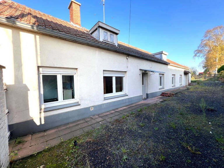 Longère individuelle de plain-pied à rénover sur beau terrai — photo 1