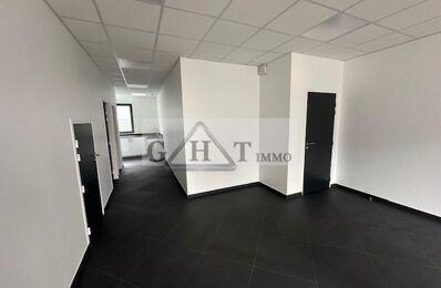 location commerce 2 400 € CC /mois à proximité de Villiers-en-Bière (77190)