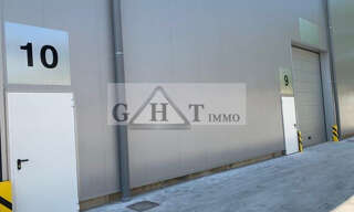 Local industriel  660 m² à louer à Meaux (77100)